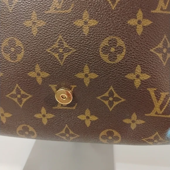 Louis Vuitton Musette Tango PM Shoulder Bag - Classic Monogram - Picture 7 of 17
